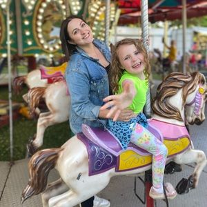 Meet your Posher, Dannelle